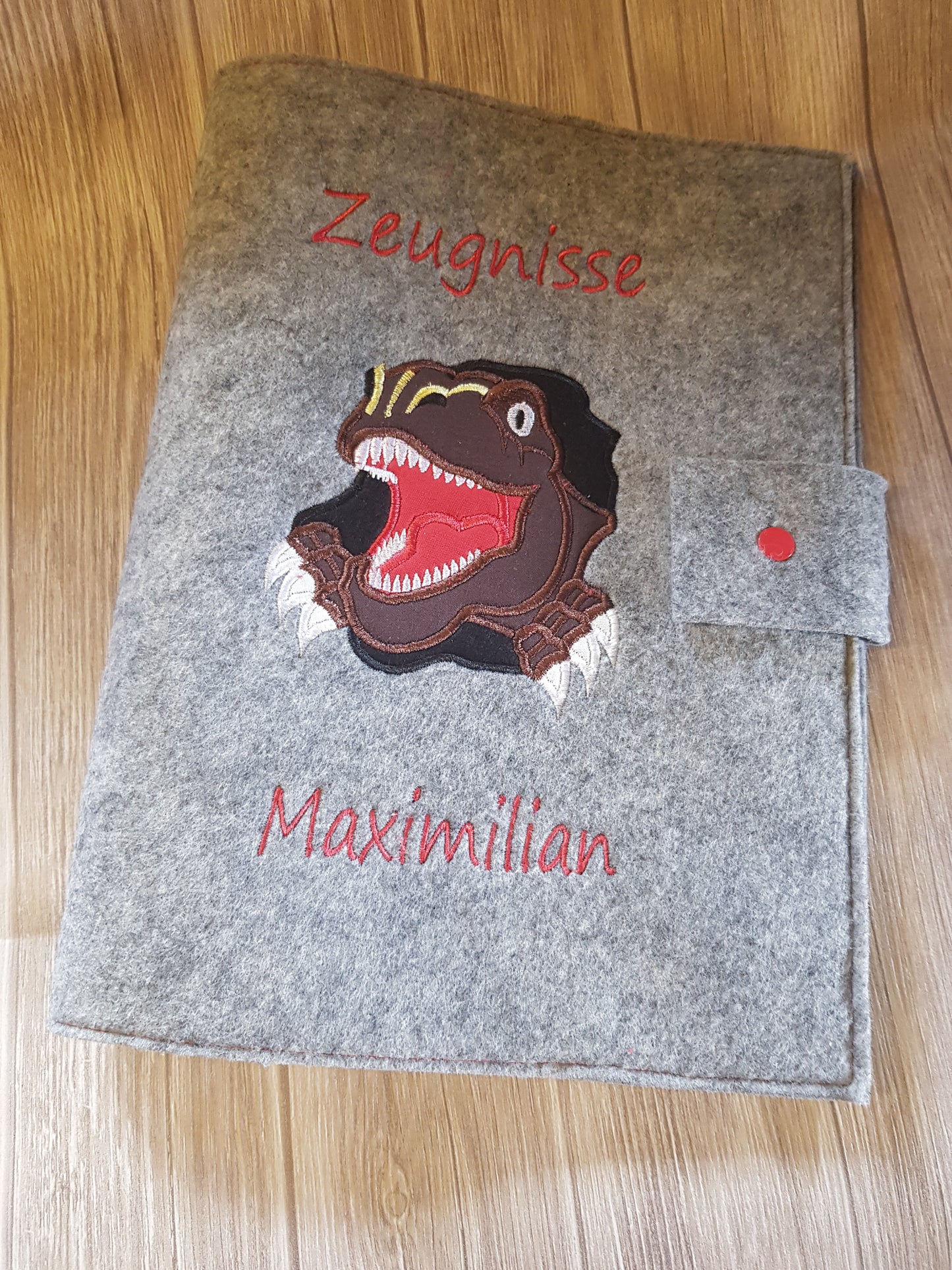 Zeugnismappe Zeugnisse Wunschnamen Geschenk Erinnerung Einschulung Dinosaurier Dino Filz